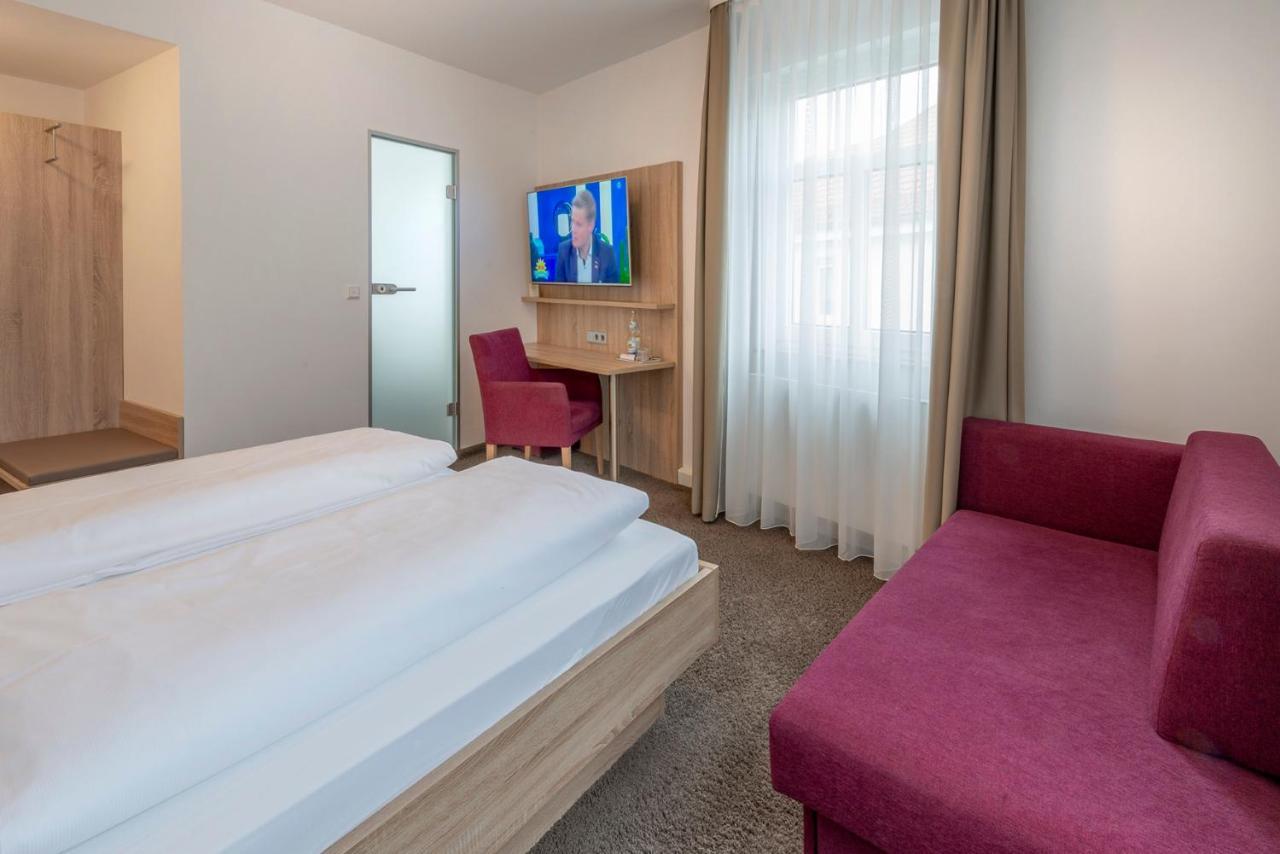 Hotel Gasthof Zum Roessle Heilbronn Ngoại thất bức ảnh