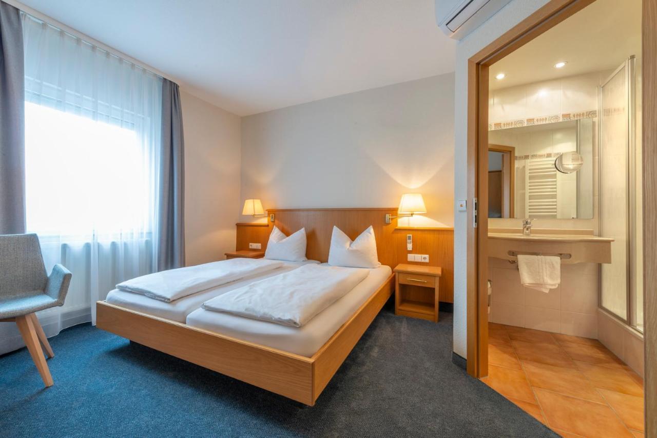 Hotel Gasthof Zum Roessle Heilbronn Ngoại thất bức ảnh