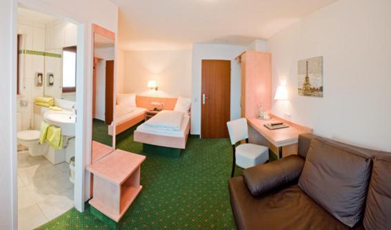 Hotel Gasthof Zum Roessle Heilbronn Ngoại thất bức ảnh